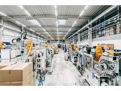 Produktion Werk 2 Spritzguss.jpg